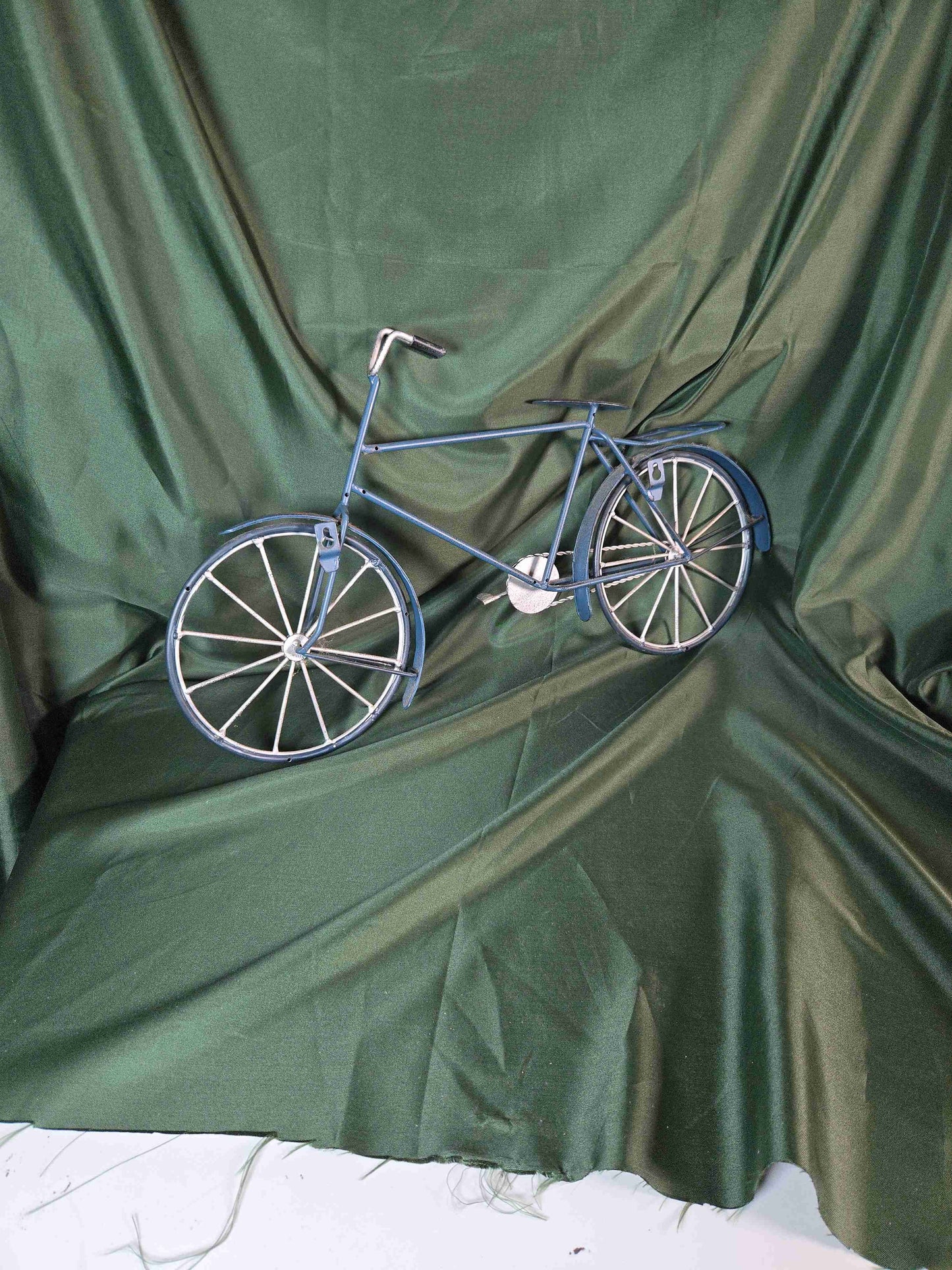 Curio - Metal Bicycle Decor