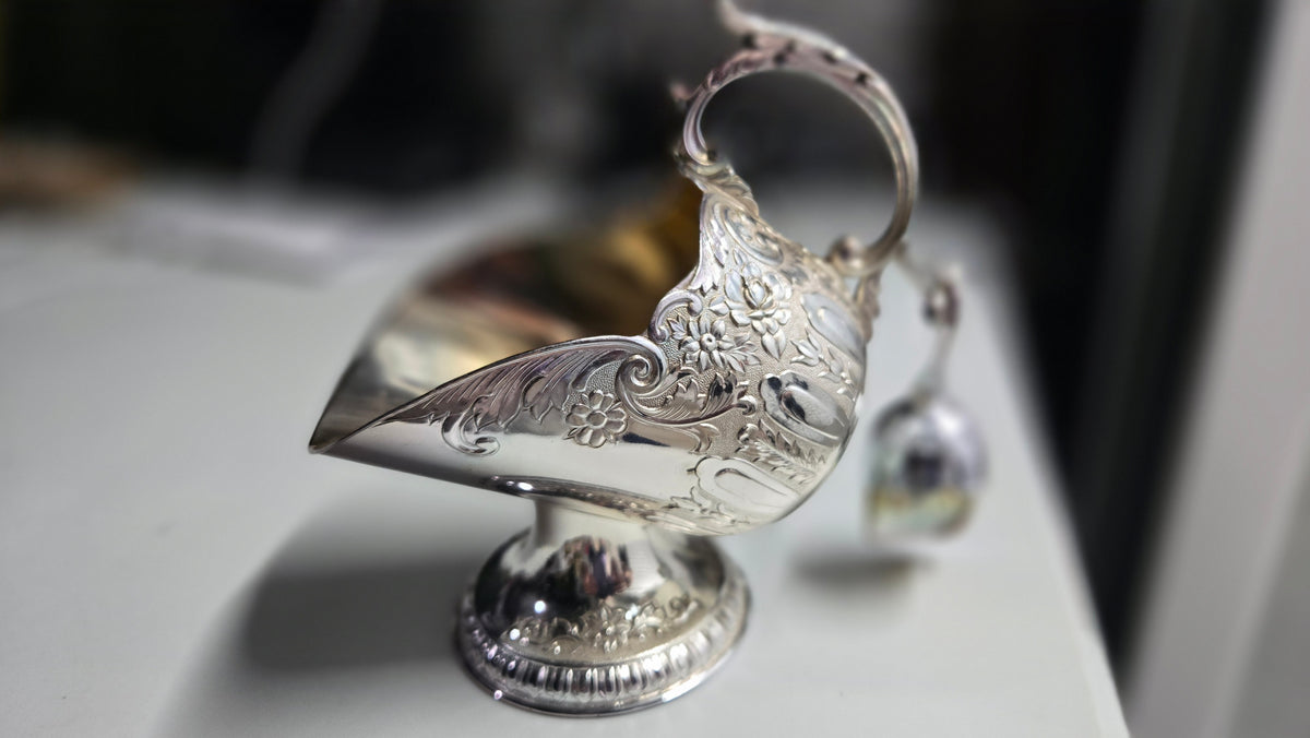 Leonard Silver-Plated Sugar Scuttle with Scoop
