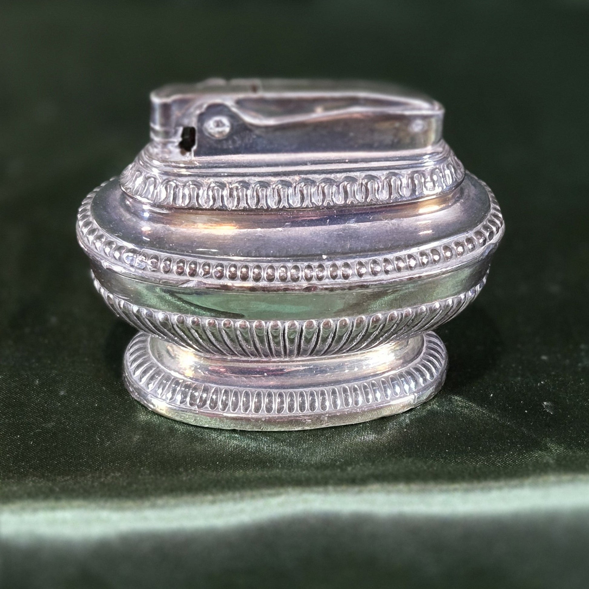 Ronson Queen Anne Table Lighter