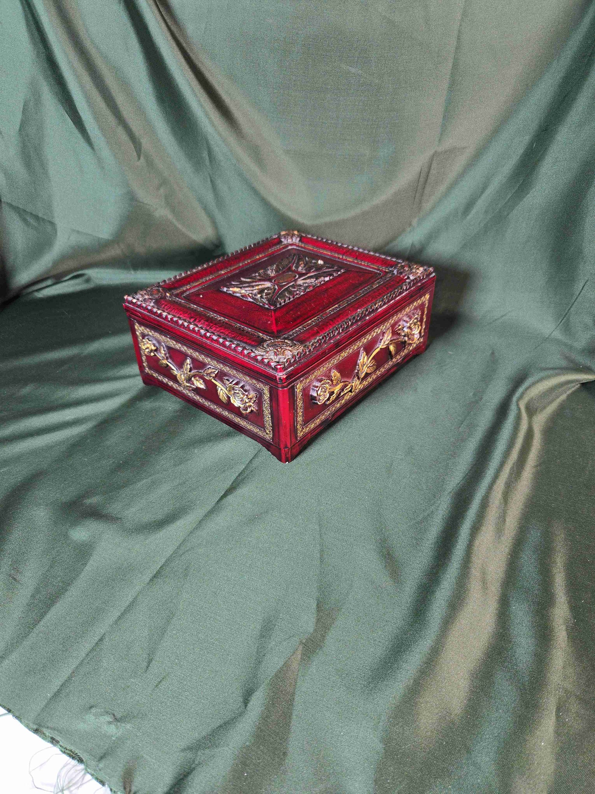 Curio - Resin Decorative Box