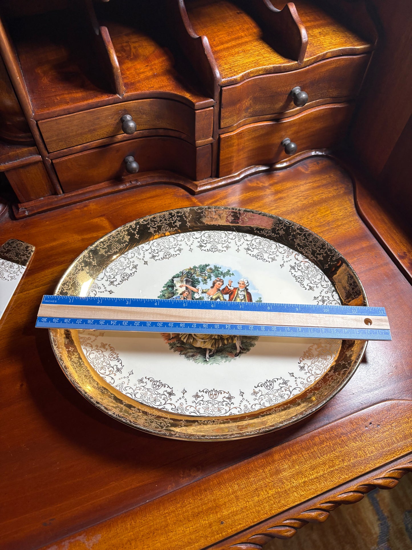 Sabin Crest-O-Gold Platter Set