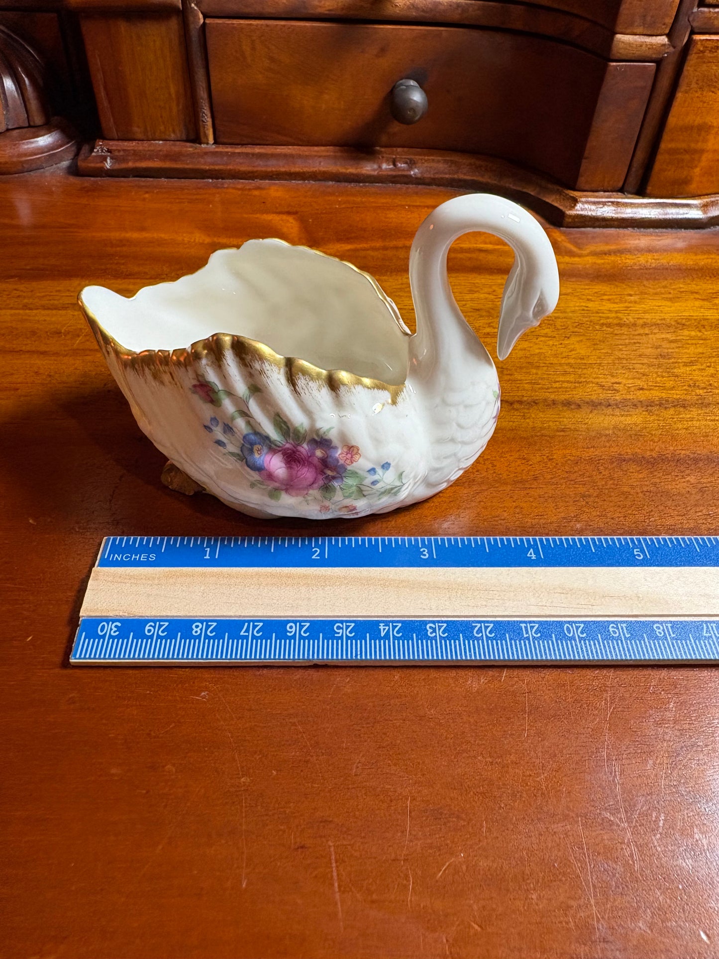 Lenox Anniversary Edition Swan Planter